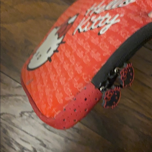 Hello Kitty iPad case - Picture 2 of 4